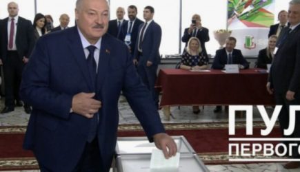 Лукашенко лидирует на выборах в Белоруссии