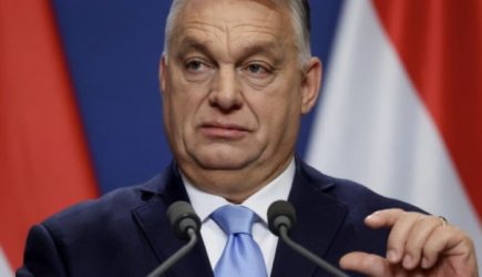 Польша предупредила Орбана о последствиях блокировки санкций против России