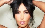Кардашьян выставила на продажу дырявые трусы