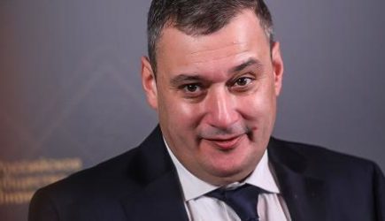 Загадочный поступок: красотка и Хинштейн — что за этим стоит