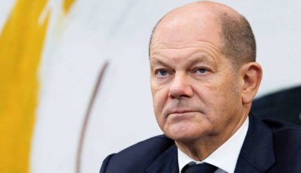 Шольц назвал эгоистичным желание Трампа в одиночку распоряжаться недрами Украины