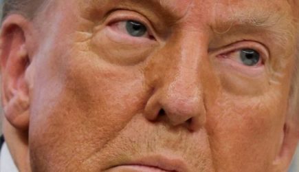 В России увидели три позитивных сигнала в заявлениях Трампа по Украине