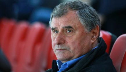 Бывший тренер сборной России сравнил размер пенсий в России с милостыней