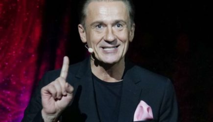 Олег Меньшиков оставил загадочное послание после новостей о раке: видео