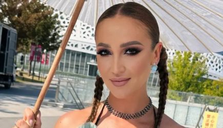 Фу! зрители вытаращив глаза наблюдали за тем, что у Бузовой торчало из-под трусов