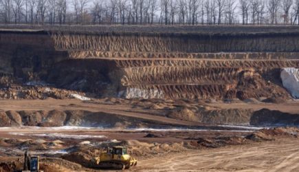 США убрали из&nbsp;проекта соглашения с&nbsp;Киевом по&nbsp;ископаемым пункт о&nbsp;100%-м контроле&nbsp;&mdash; FT