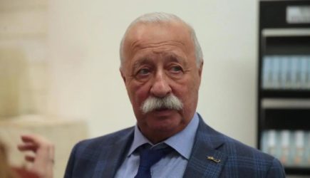 Якубович вышел на связь после скандала с тайным замком