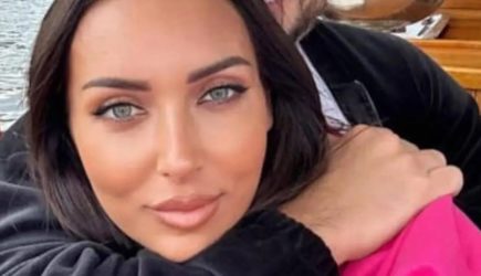 8-летний сын Алсу запел — исполнил хит вместе с мамой и известной артисткой