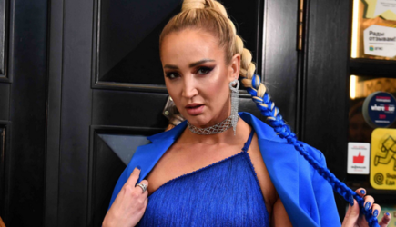 Зрители вытаращив глаза наблюдали за тем, что у Бузовой…