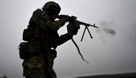 ТАСС: российский боец в одиночку зачистил блиндаж ВСУ в районе Часова Яра