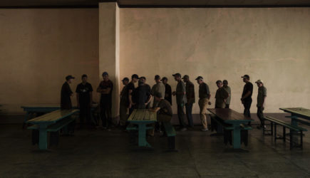 Ганчев: мобилизованных украинцев привозят на фронт в наручниках