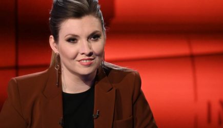 Британцы громко объявили новое прозвище ведущей Скабеевой