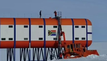 &laquo;Он угрожал убить&raquo;. Ученый напал на коллег на базе в Антарктиде