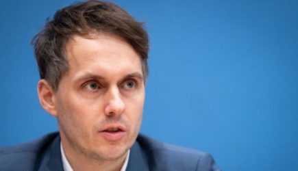 Решение Мерца и Шольца разморозило миллиарды для киевского режима