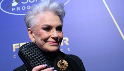 «Он ни на что не жаловался, пошел в душ и умер»: Через полгода после смерти сына Ирина Понаровская находит смысл жизни во внуках