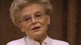 Елена Малышева устроила истерику на публике