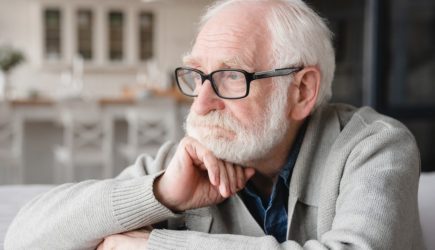 Пожилым перечислили признаки болезни Альцгеймера на ранних сроках