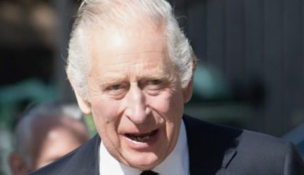 Карла III госпитализировали