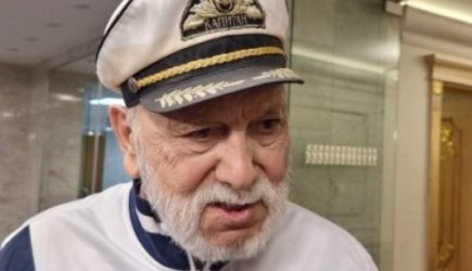 Дочь Киркорова публично попрощалась с дедушкой: Трудно говорить