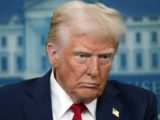 Трампа позвали на 9 Мая в Москву. Его ответ поразил всех