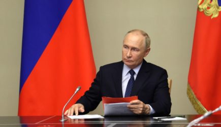 Жёсткое послание Путина прогремело в Лондоне: Офицеры НАТО уничтожены по прибытии. Два важнейших учебных центра ВСУ стёрты с личным составом