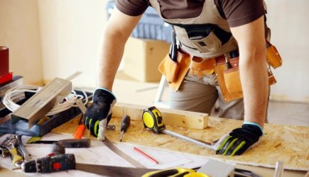 С 7 апреля под абсолютным запретом установка натяжных потолков: их придется снять