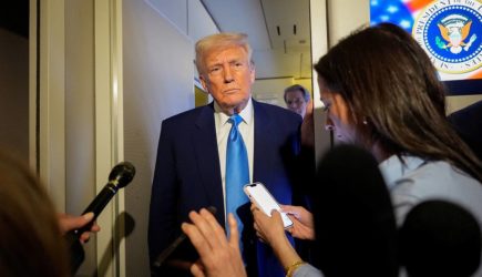 Трамп осудил «бомбардировки» Украины