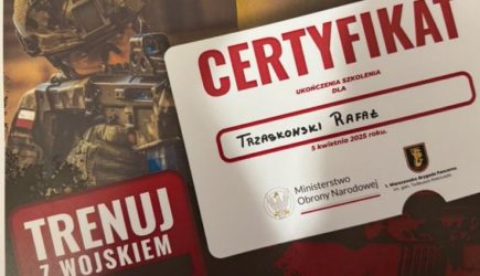 «Огурец в заднице» — поляки жёстко высмеяли кандидата в президенты за военные курсы