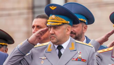 После Попова на фронт призвали вернуть еще одного генерала