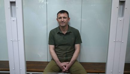 «Высокопоставленные генералы очень хотят, чтобы он сидел». В деле бывшего командарма Попова появился «звонок сверху»