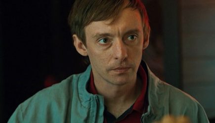 Актера Илью Деля возлюбленная ударила ножом в грудь