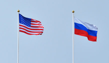 В Кремле заявили о регулярном обмене визитами между Россией и США