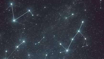 Двух знаков зодиака ждет дорогой подарок в первые недели апреля