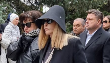 Домработница Люся рассекретила настоящую причину эмиграции Пугачевой