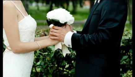 Невеста сбежала со свадьбы, подслушав разговор отца с женихом