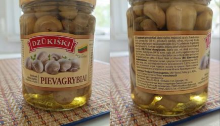 В&nbsp;Литве устроили истерику, увидев на&nbsp;витрине грибы с&nbsp;русскими буквами