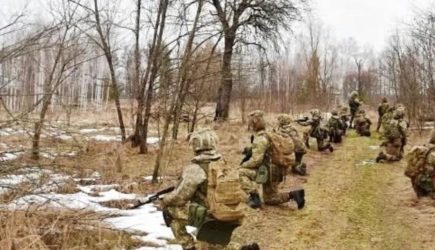 Бойцы ВСУ взвыли из-за российского супероружия: раненых бросают на поле боя