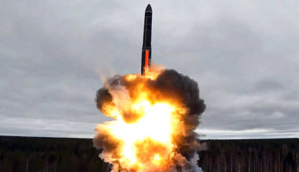 Mash: Россия может ударить &#171;Орешником&#187; по Киеву в случае провокаций