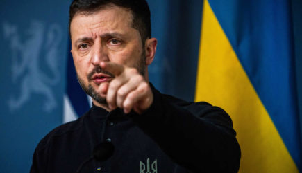 Сошел с ума: в Европе назвали терроризмом угрозы Зеленского гостям парада Победы