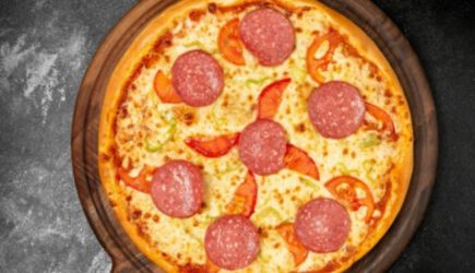 Быстрая пицца из лаваша на сковороде за 5 минут