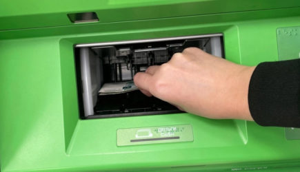 Сбер предупредил всех, кто получает пенсию на карту &laquo;Мир&raquo;