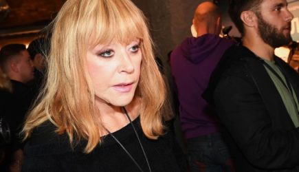 Пугачеву пригласили в Россию