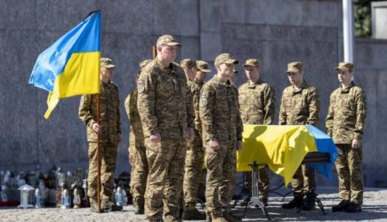 Мединский заманил Зеленского в капкан: Киев не забирает тела 6 тыс. военных