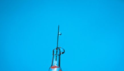 Профессор Умнов допустил, что шприцы во Франции могли быть смочены ядом