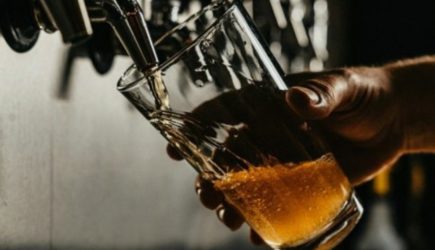 Туристы травятся пивом на отдыхе – какой курорт оскандалился