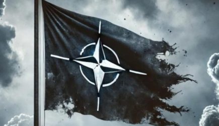 &#171;Бунт на корабле&#187;: Лавров объяснил, что происходит в НАТО