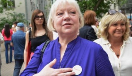 Михаил Стародуб едва не загубил карьеру Светланы Крючковой: с такими мужьями и врагов не надо