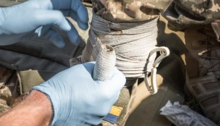 Солдату ВСУ с ранением оформили выплату на одну пиццу