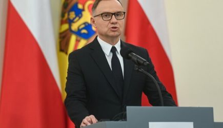 &#171;Это наш аэропорт&#187;: президент Польши пригрозил Украине и НАТО