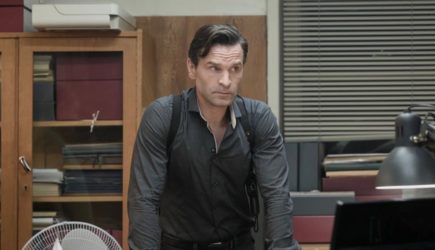 Актер Добронравов заявил, что уезжает из Москвы